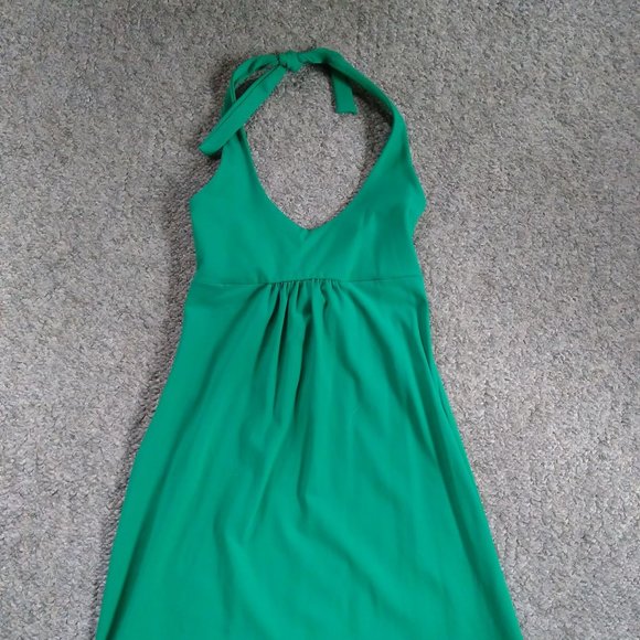 green minidress - Picture 2 of 4